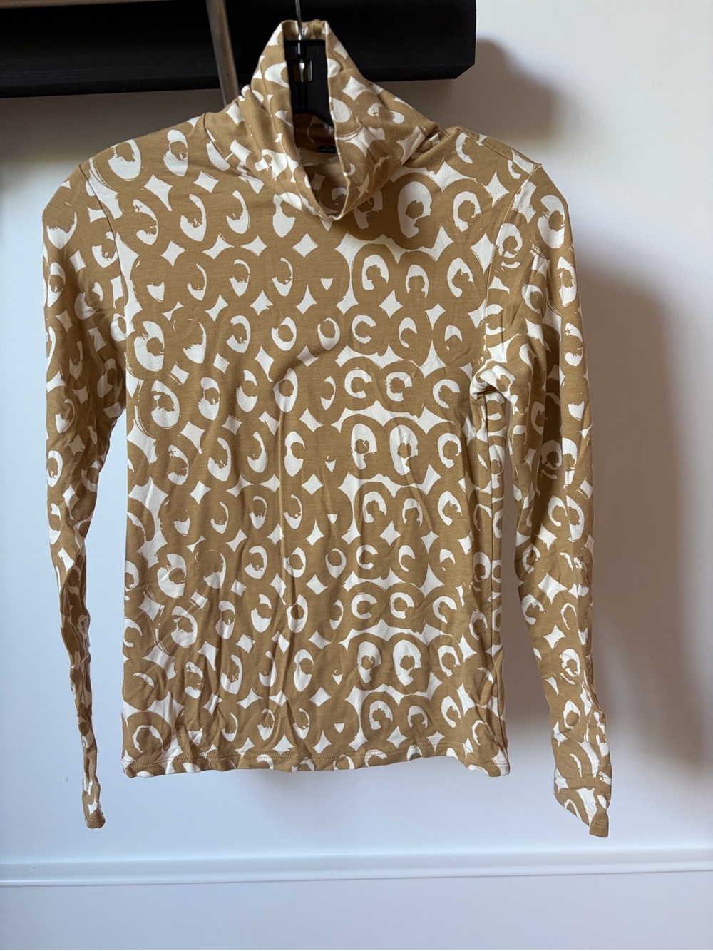 Uniqlo + Marimekko Heattech Turtleneck Tan and White Size XS